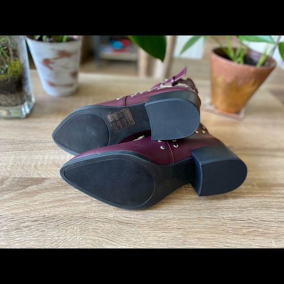 Wasco-25x by Qupid - size 6 (US) - burgundy pu - Picture 9 of 10